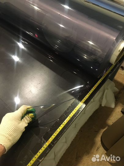 Гибкое стекло 2 мм на отрез для мебели