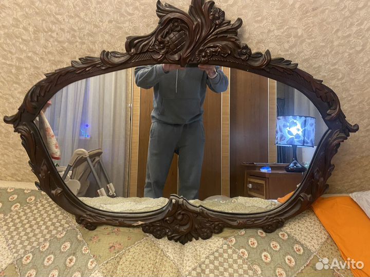 Зеркало настенное в раме бу