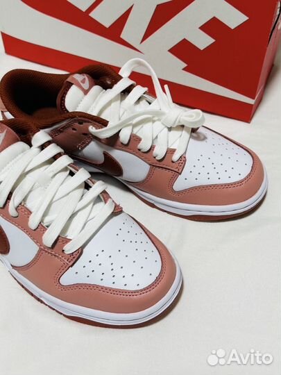 Кеды Nike Dunk Low Red Stardust