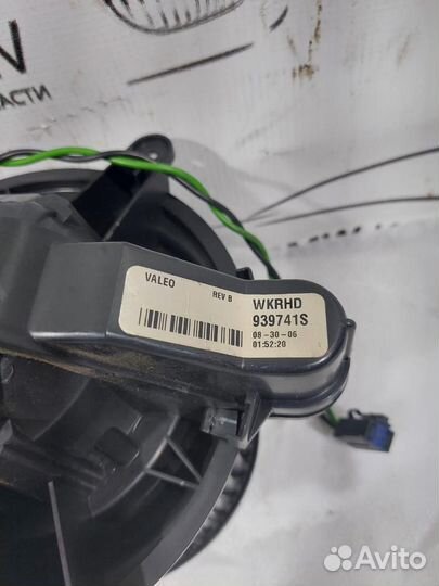 Моторчик отопителя (печки) Grand Cherokee (WH/WK)