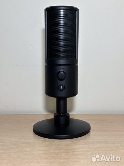 Микрофон проводной Razer Seiren X