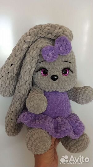 Зайки из плюшевой пряжи