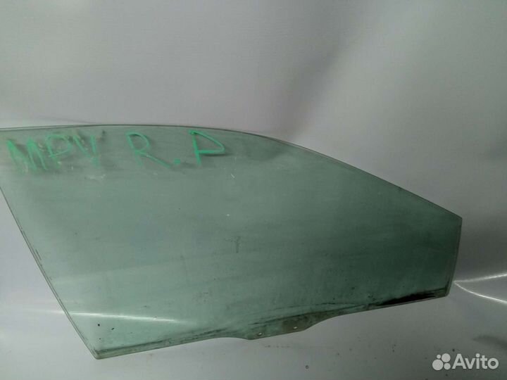 Mazda MPV стекло левой правой передней двери задни
