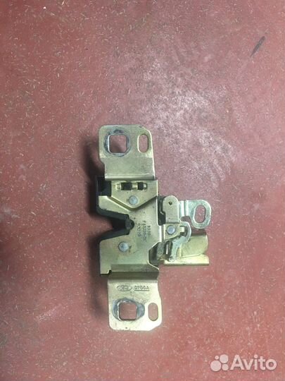 Замок багажника Форд Мондео 1