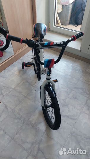 Велосипед детский четырехколесный