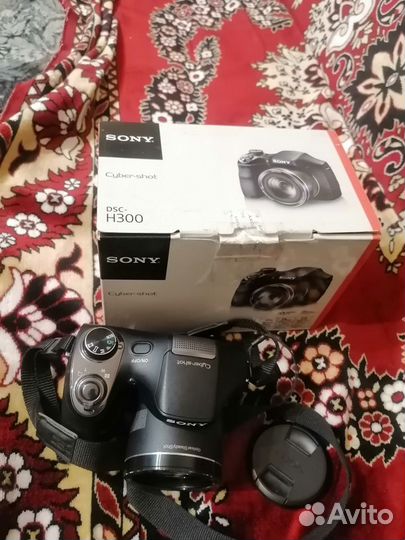 Компактная камера Sony Cyber-shot DSC-H300