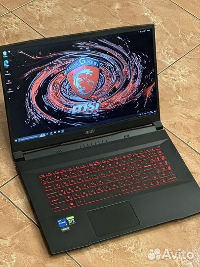 Мощный игровой ноутбук msi болшой дисплей17.3