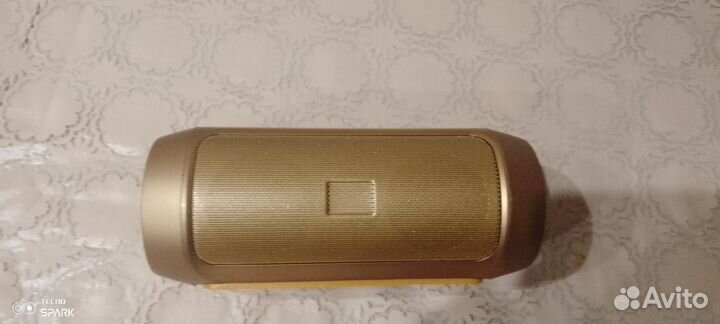 Продаю колонку charge2+ golden