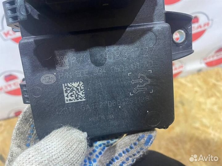 Блок управления топливным насосом Opel Astra J