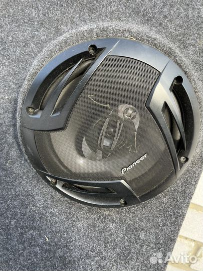 Колонки Pioneer 25 см с акустической полкой