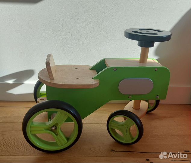 Машинка-каталка