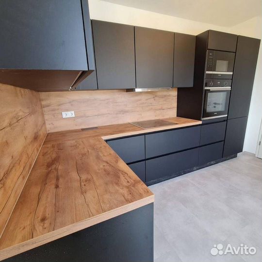 Кухонный гарнитур угловой матовый