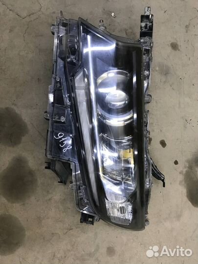 Фара левая Toyota Land Cruiser Prado