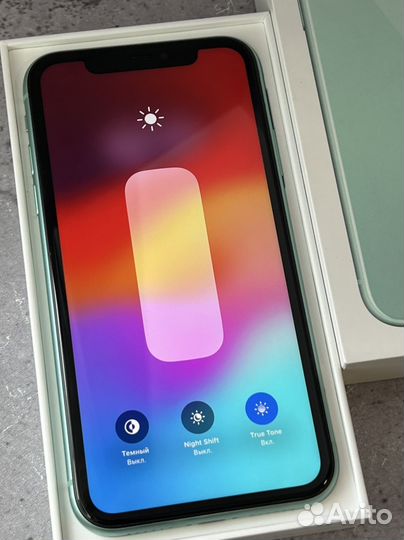 iPhone 11, 64 ГБ