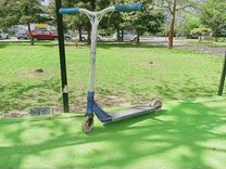 Трюковой самокат кастом в парк