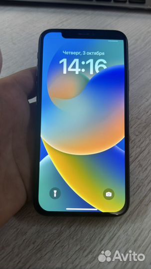 iPhone X, 64 ГБ