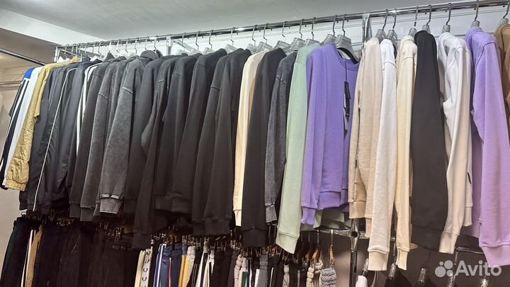 Склад брендовой одежды и обуви из турции