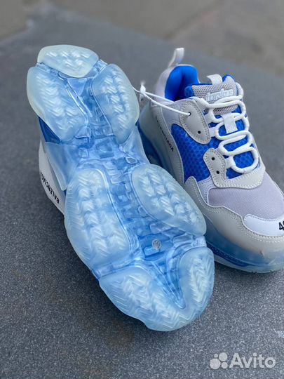 Кроссовки balenciaga triple s женские