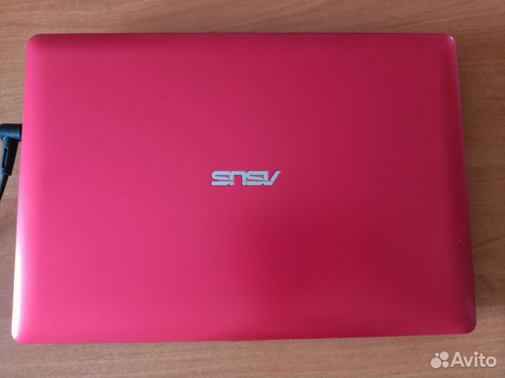 Нетбук Asus X102B