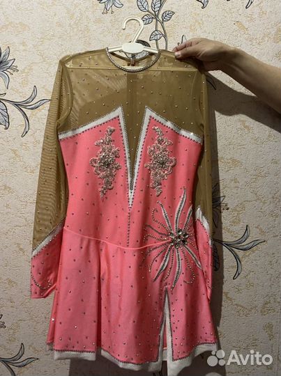 Костюм для фигурного катания