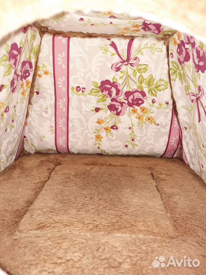 Домик лежанка для кошки и собаки