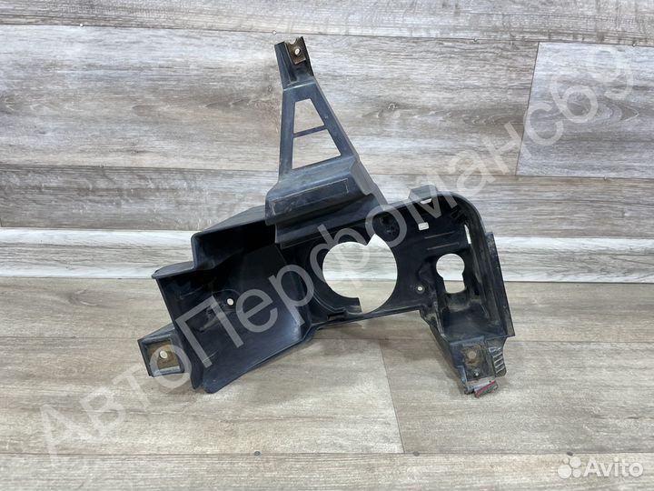 Кронштейн противотуманной фары Land Cruiser 200