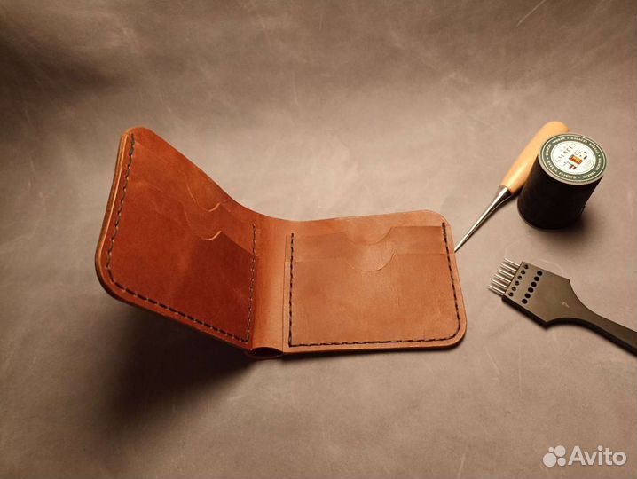 Кошелек из натуральной кожи Бифолд