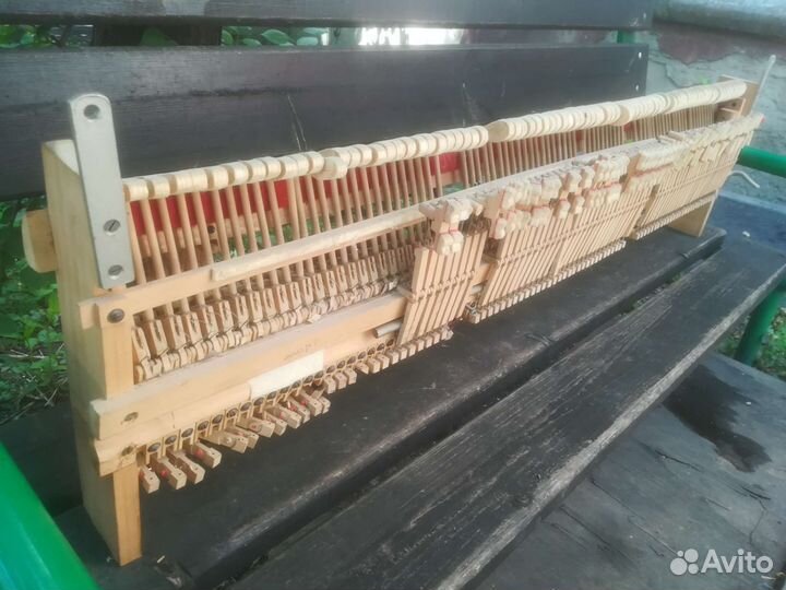 Пианино молоточковый механизм