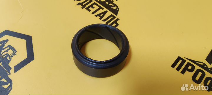 83983356 Втулка шкворня опора шкворневая