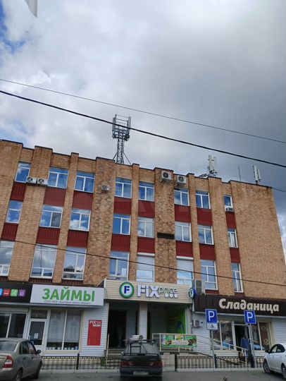 Здание, 3000 м²