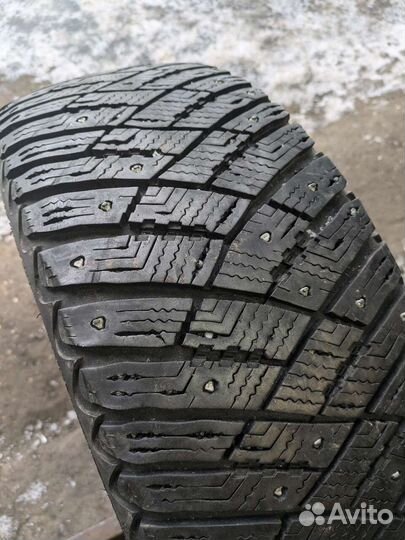 Goodyear Ultragrip Ice Arctic 205/55 R16