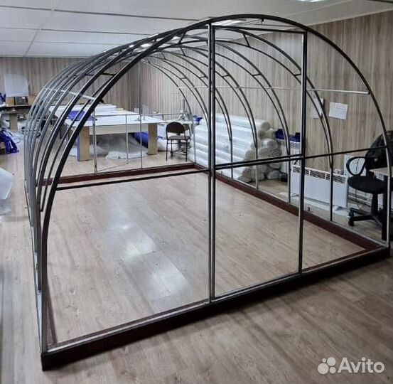 Теплица капелька