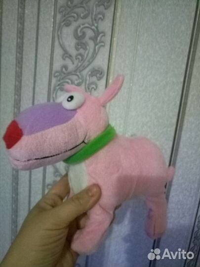 Интерактивная собачка выполняет команды