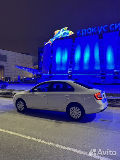 Комплект колпаков r15 Skoda Rapid оригинал