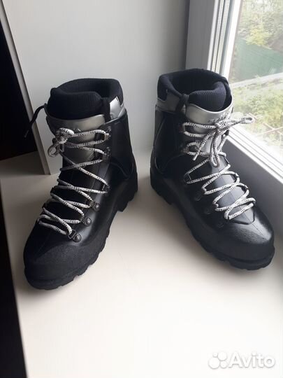 Ботинки пластиковые Scarpa Vega