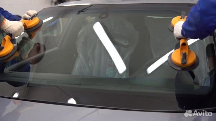 Лобовое стекло Toyota Land Cruiser 200