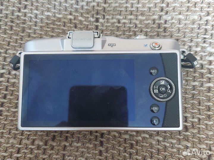 Компактный фотоаппарат olympus e-pm1