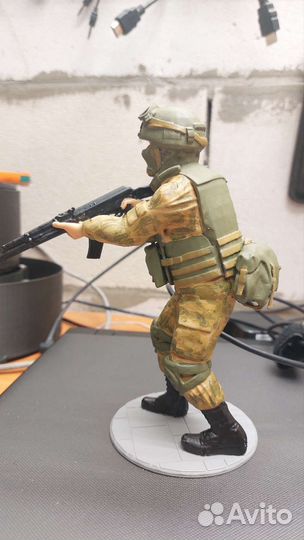 Модель современного российского солдата. 16см