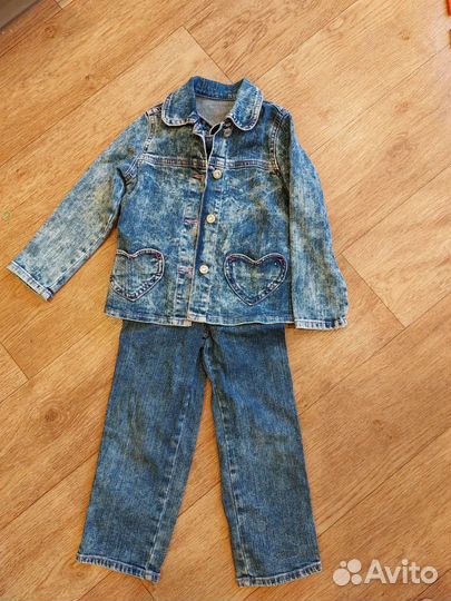 Джинсовый комбинезон и джинсовая куртка 104