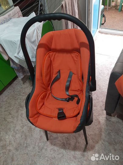 Коляска zippy 3 в 1