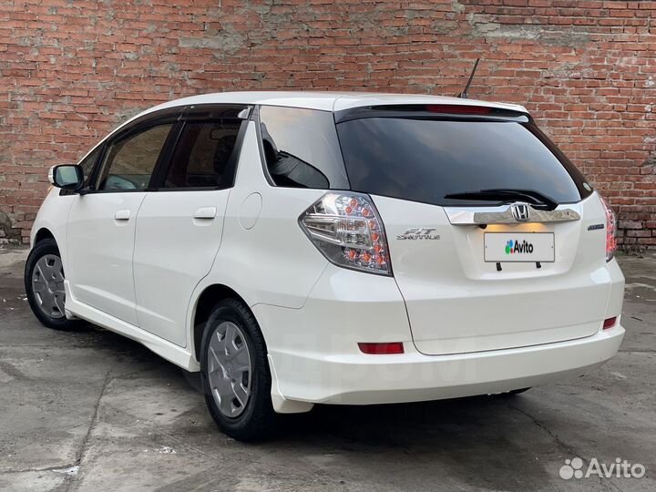 Honda Fit Shuttle 1.3 CVT, 2012, 139 000 км