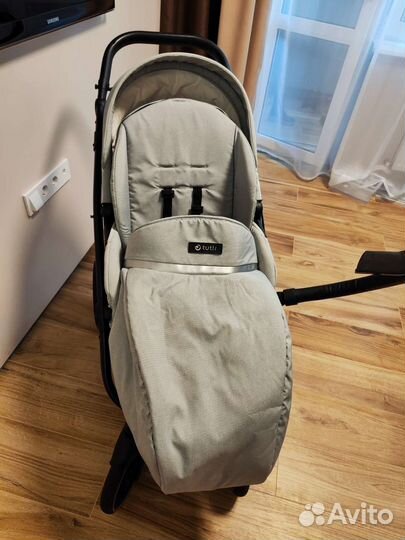 Коляска 3 в 1 Tutis Uno 3+ и база-изофикс