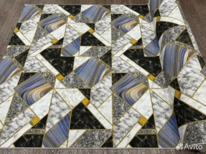 Ковер, палас на войлоке