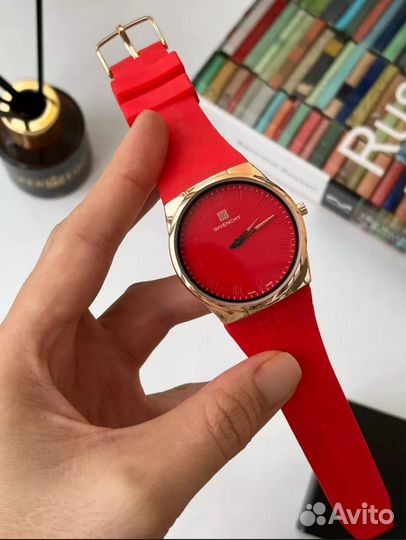 Часы наручные женские