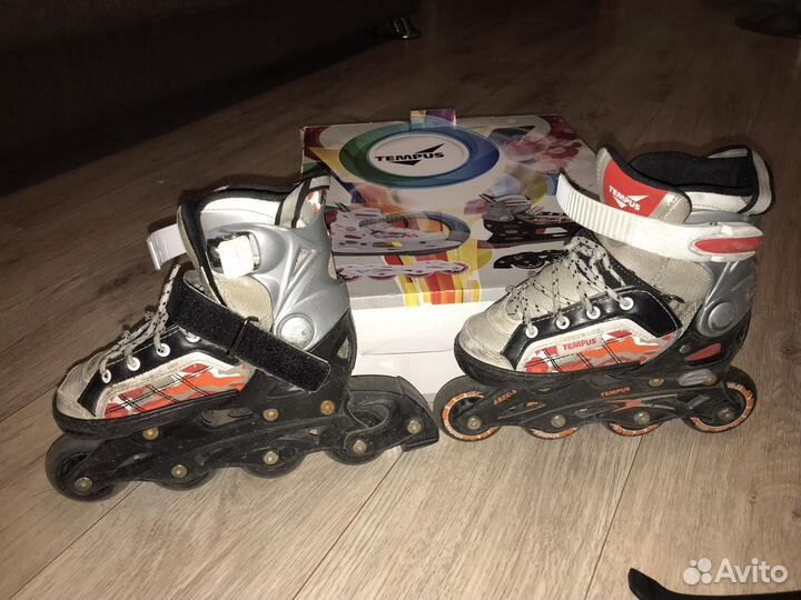 Раздвижные коньки с роликами и лезвиями