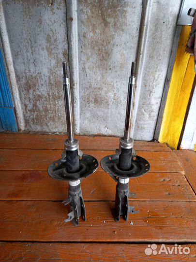 Стойки на хонду фит 2016г