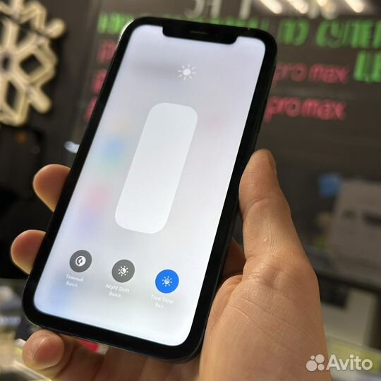 iPhone 13 pro внутри xr
