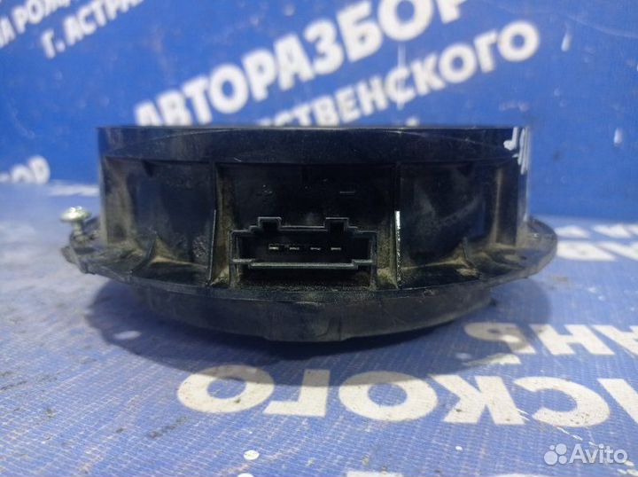 Динамик Volkswagen Polo 5 седан 2015