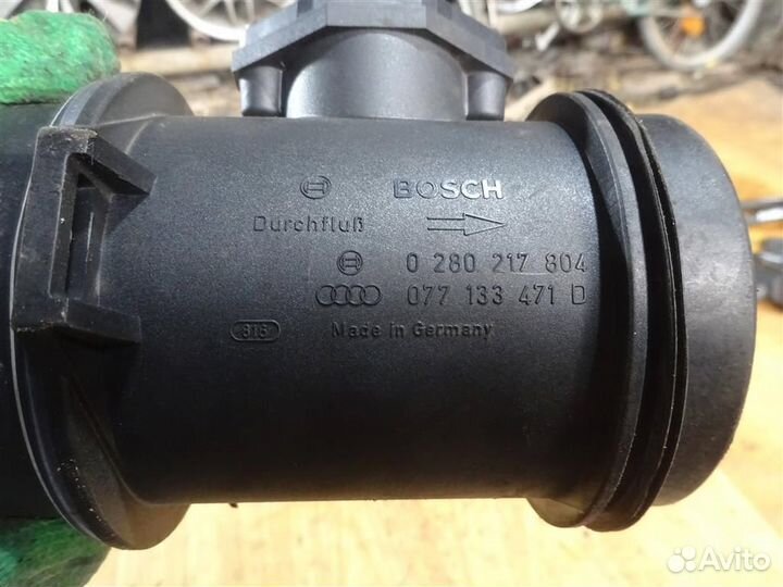 Расходомер воздуха (массметр) audi A8 4D 1994-1