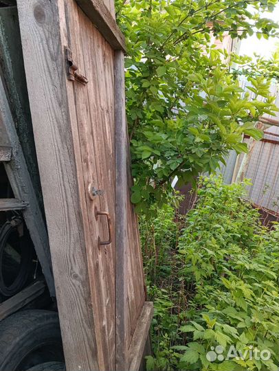 Дверь входная с замком и коробкой